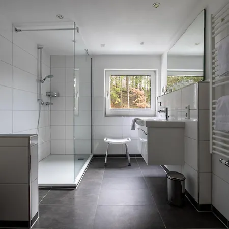 Kraehenberg エスローエ